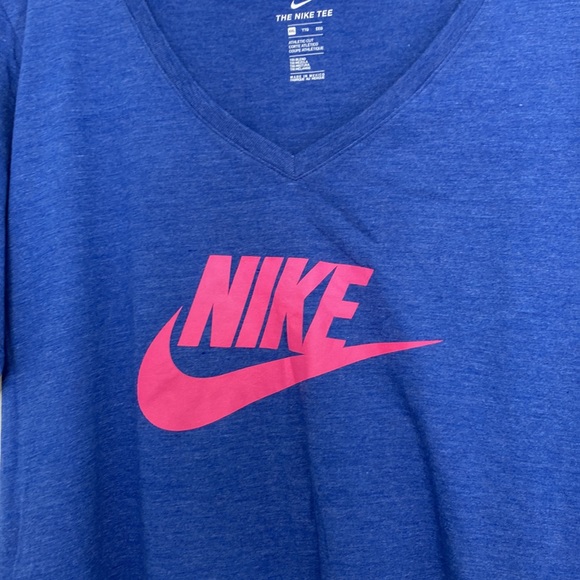 Nike Women's V-Neck Athletic Cut Triple-Blend Tee XXL - Picture 3 of 5